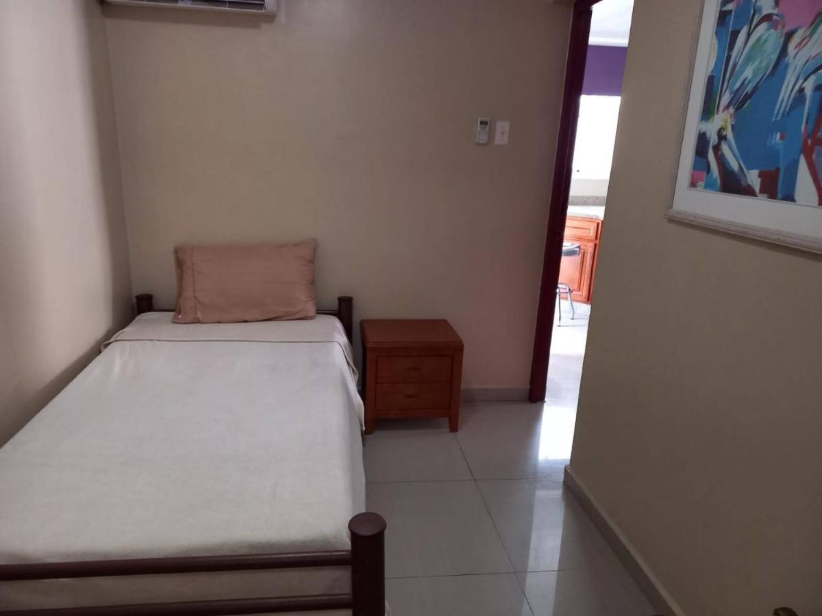 אורנג'סטאד Pista Q Hostel And Apartments מראה חיצוני תמונה