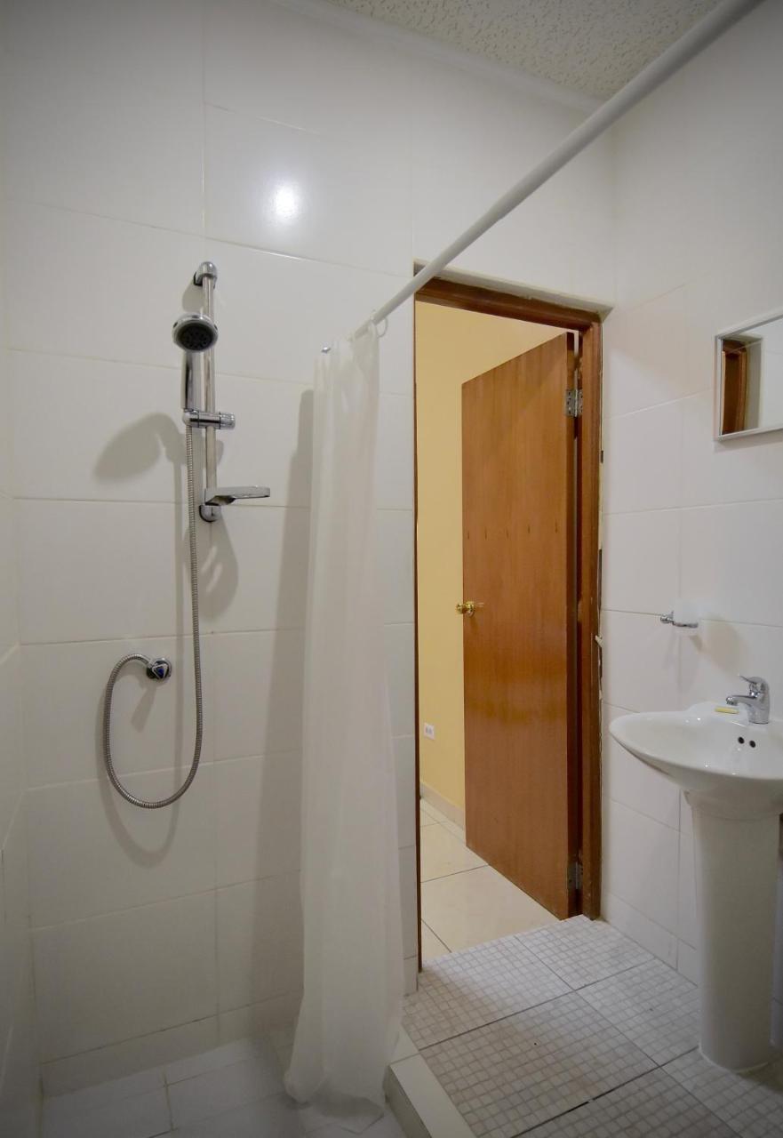 אורנג'סטאד Pista Q Hostel And Apartments מראה חיצוני תמונה