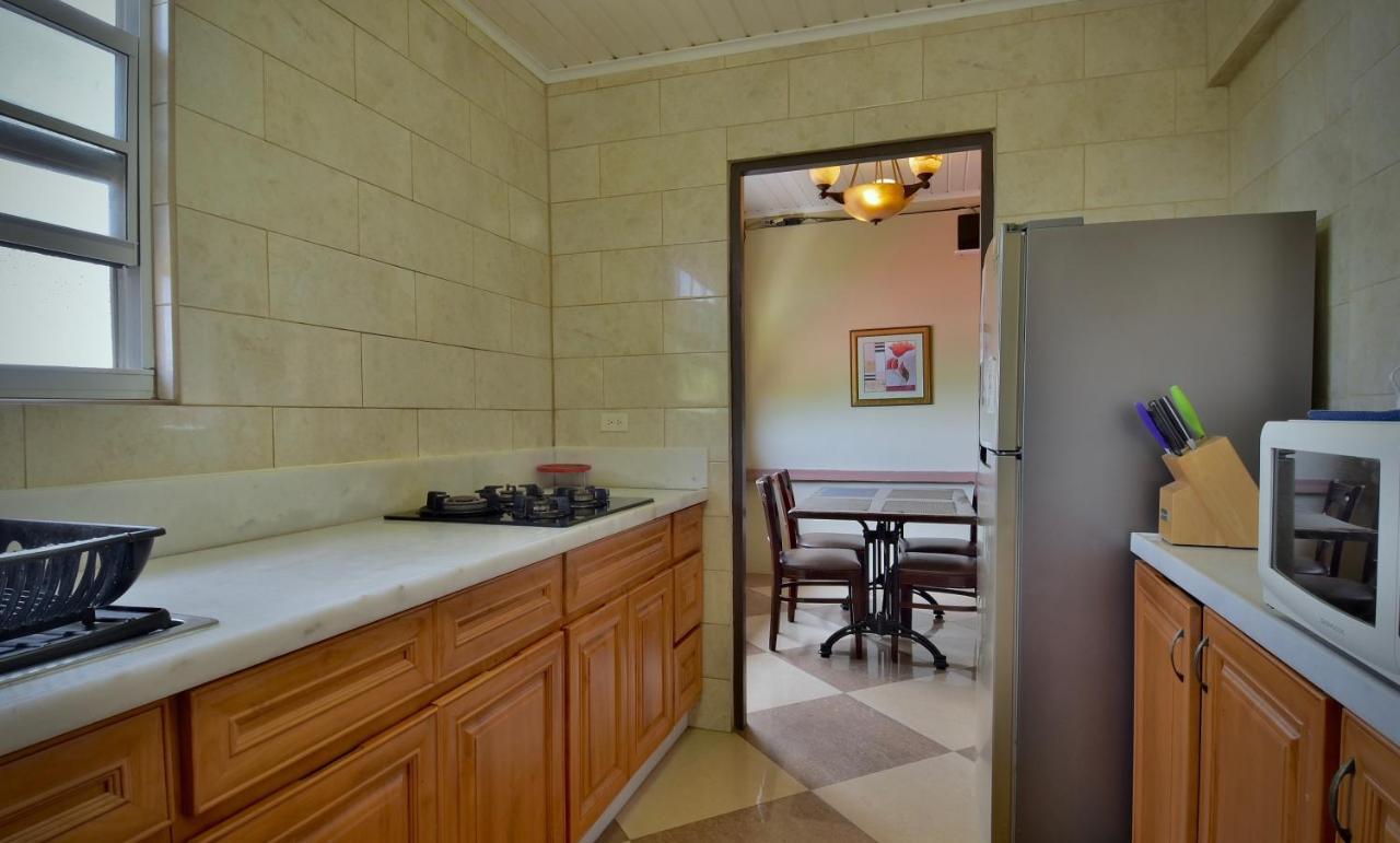 אורנג'סטאד Pista Q Hostel And Apartments מראה חיצוני תמונה
