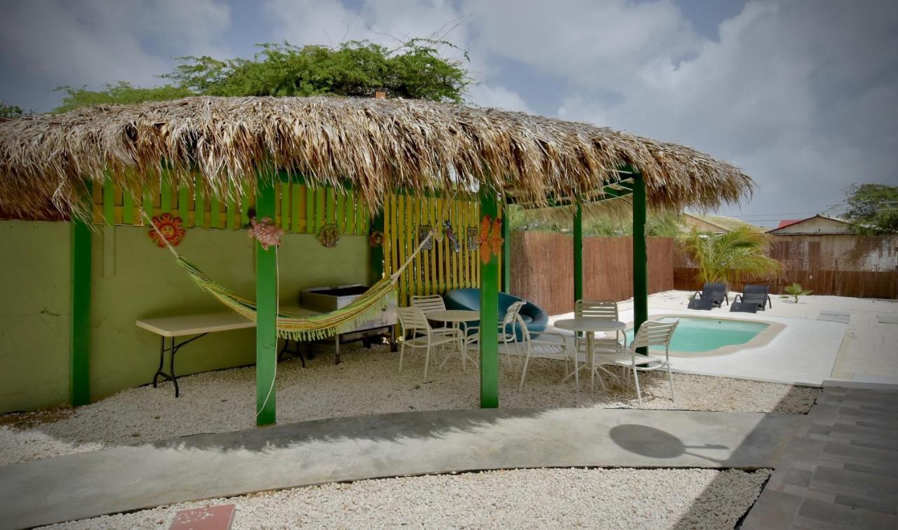 אורנג'סטאד Pista Q Hostel And Apartments מראה חיצוני תמונה