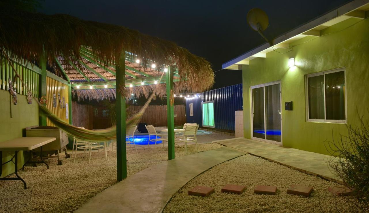אורנג'סטאד Pista Q Hostel And Apartments מראה חיצוני תמונה